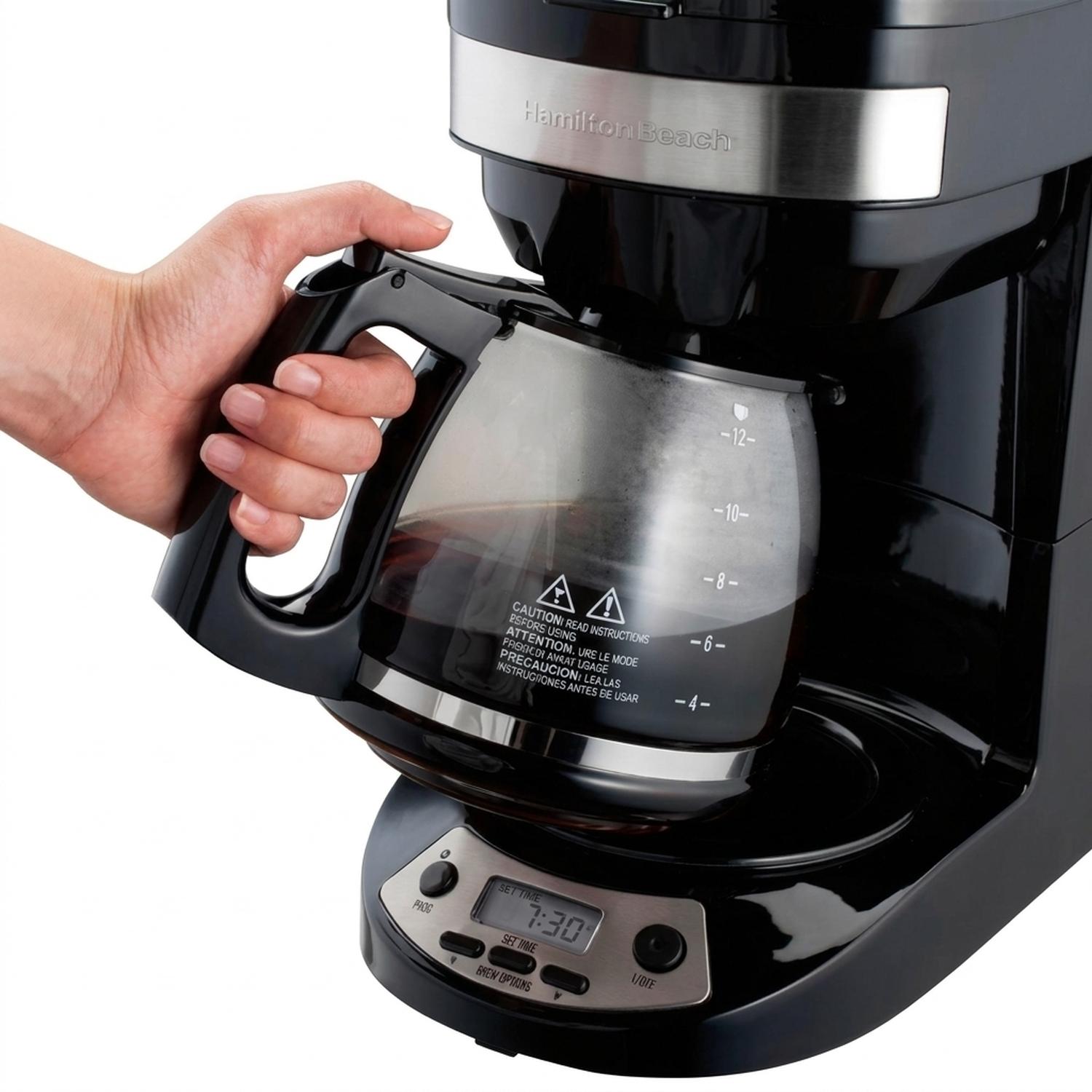 Cafetera Programable Hamilton Beach 46299 12 Tazas Negra — imagen 4
