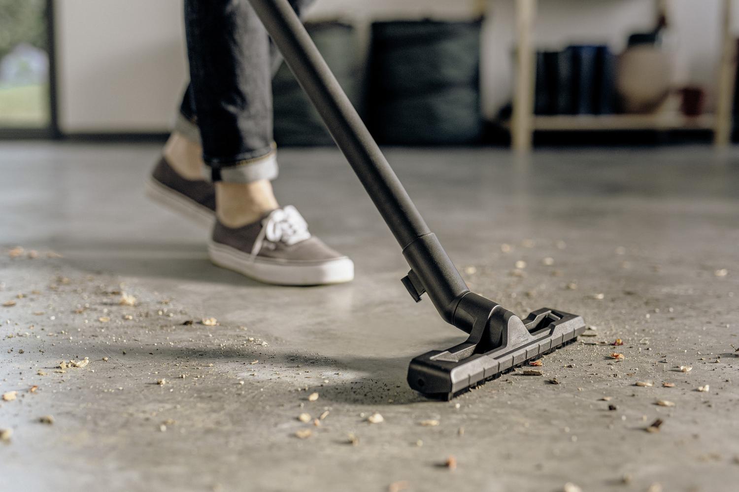 Aspiradora Karcher KWD1MX 1000W 12L LIQUIDO Y SOLIDO — imagen 4