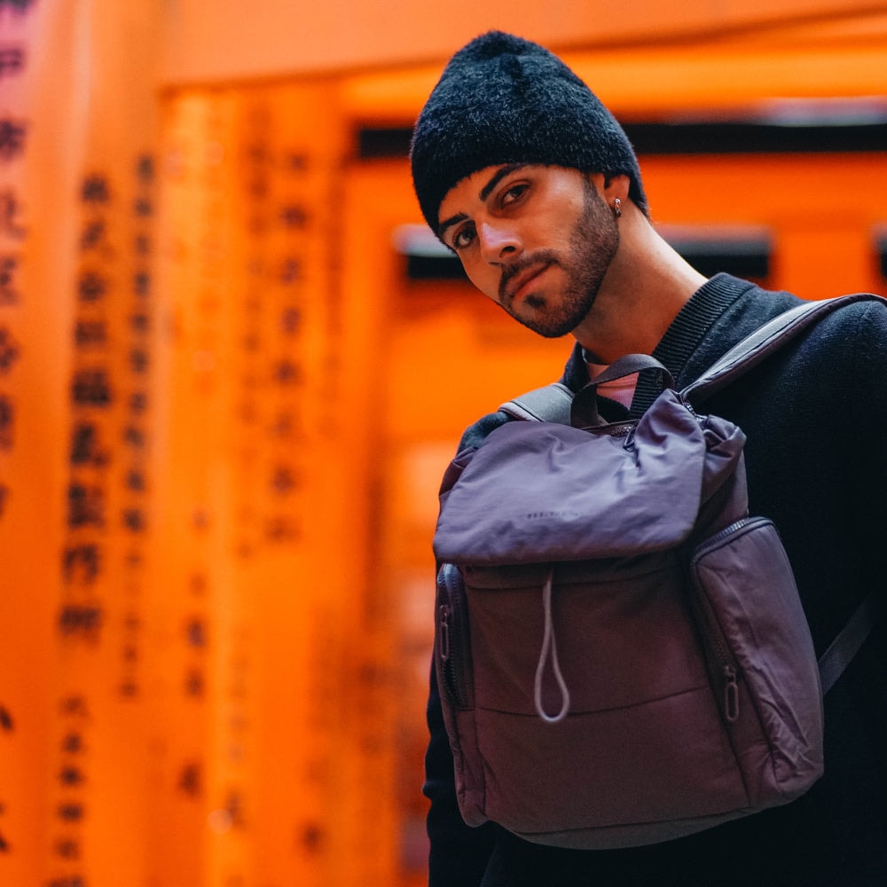 Mochila Onna Laptop 15" Cool Capital Gris — imagen 5