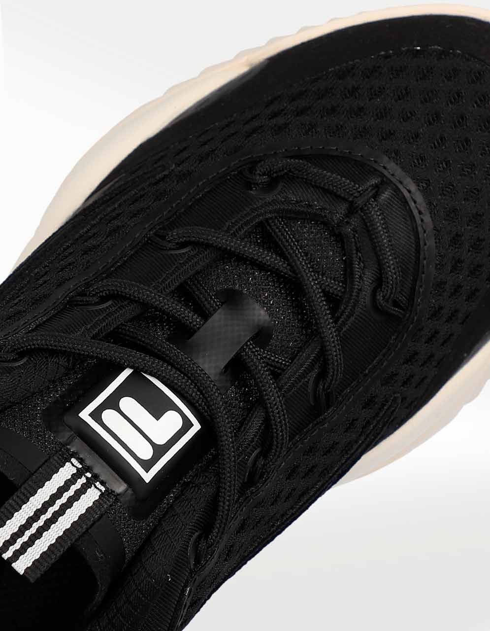 Tenis Fila Disruptor Energized Negro - Mujer — imagen 4