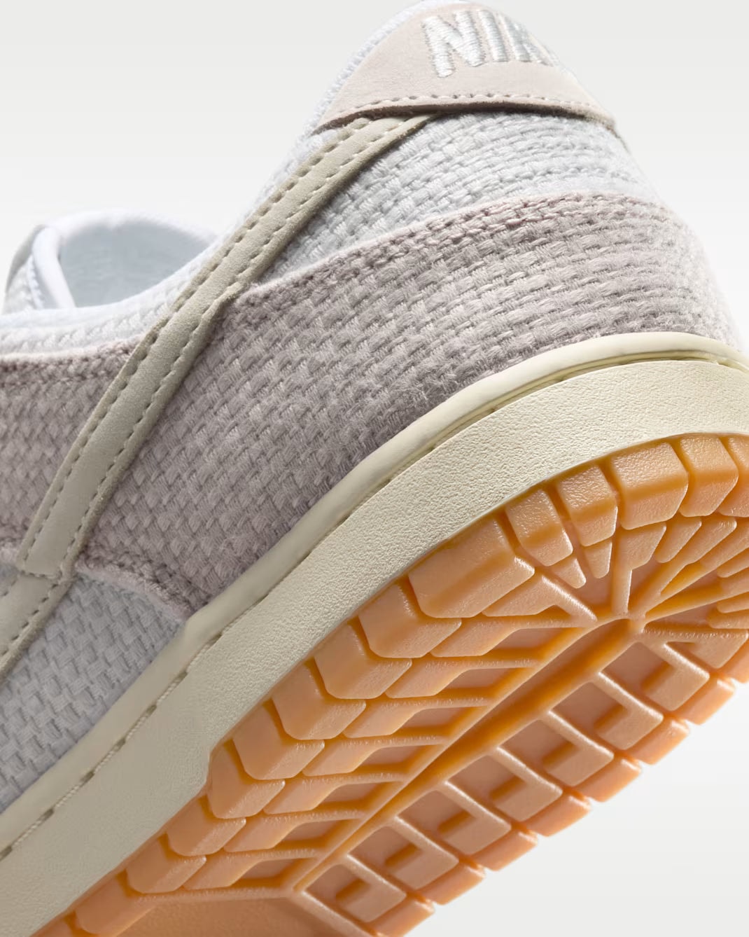 Tenis para hombre Nike Dunk Low Retro SE - Beige — imagen 8