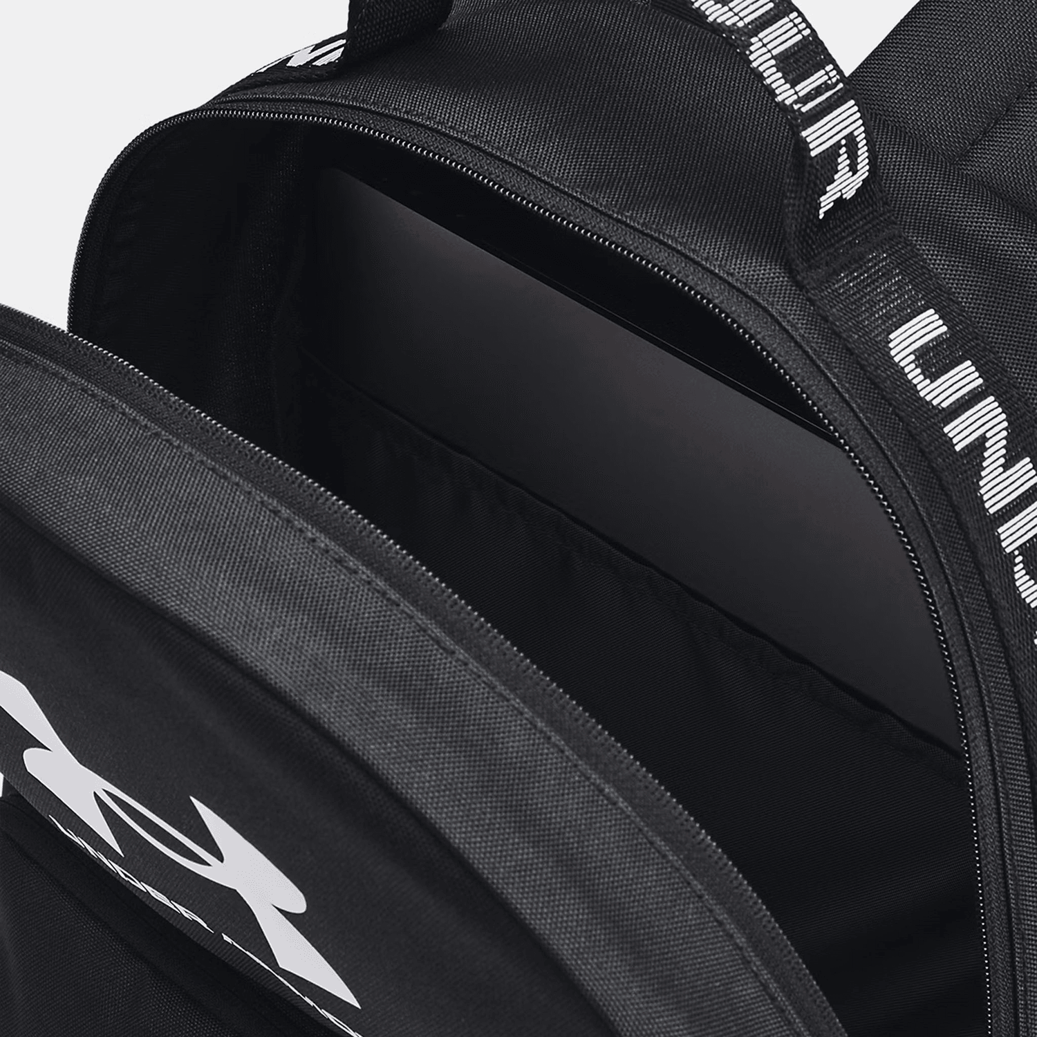 Mochila Under Armour Essential Negro Para Laptop Unisex 18L — imagen 4