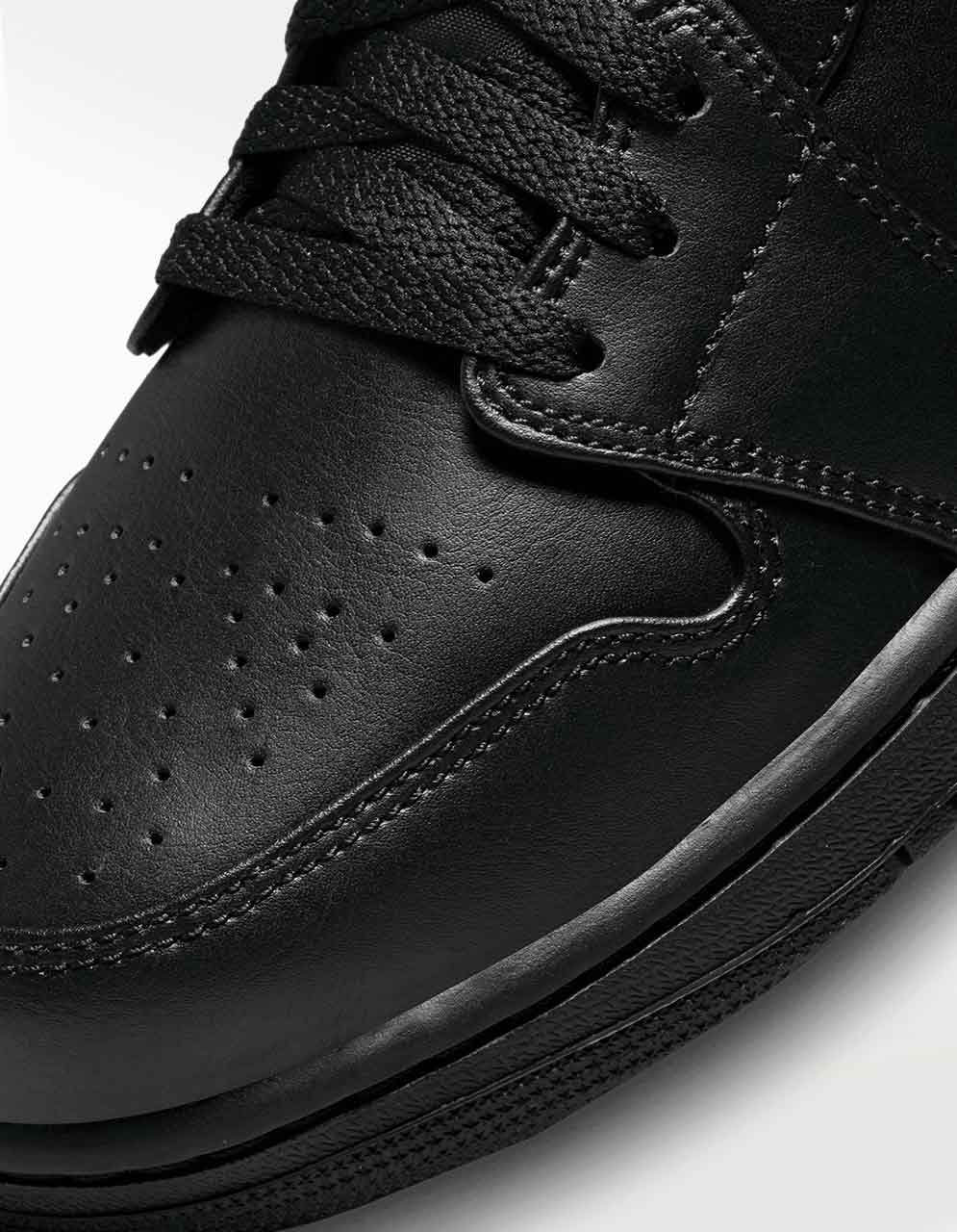 Tenis Nike Air Jordan 1 Mid Negro - Hombre — imagen 4