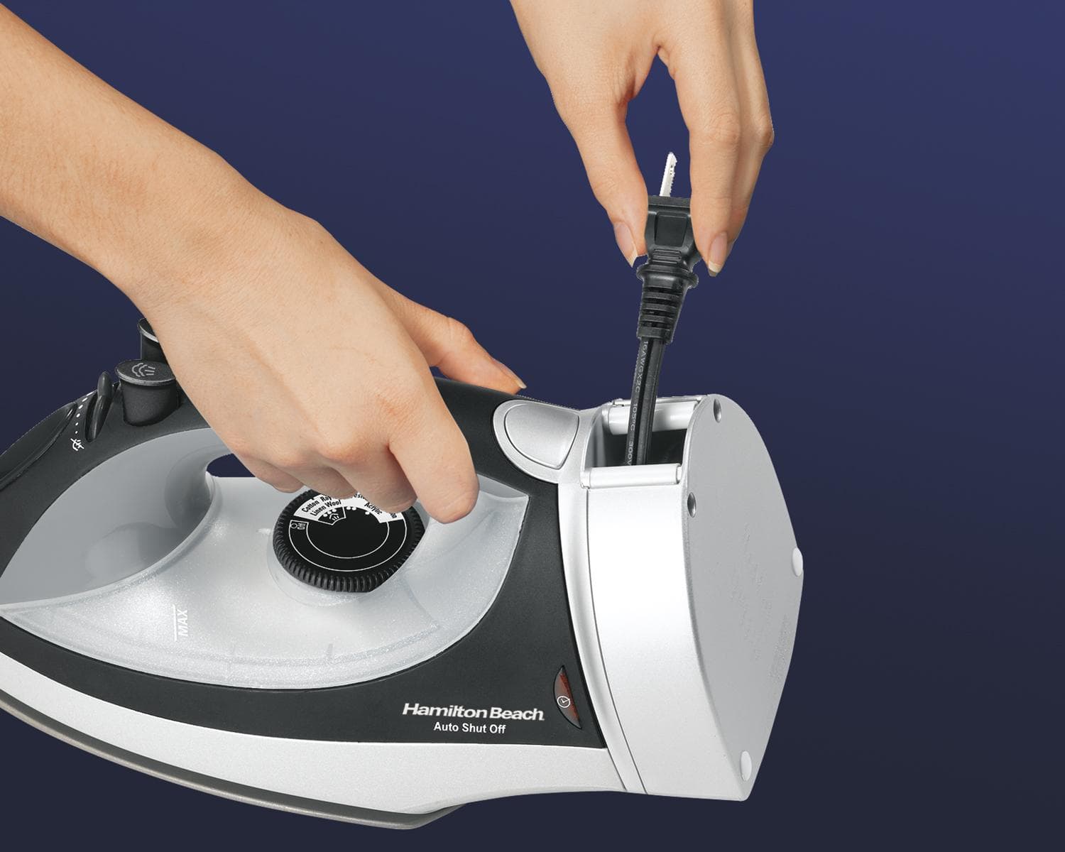 Plancha De Vapor Hamilton Beach 14210r Suela Antiadeherente — imagen 3