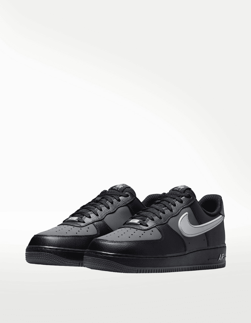 Tenis Nike Air Force 1 07 LV8 Negro - Hombre — imagen 6