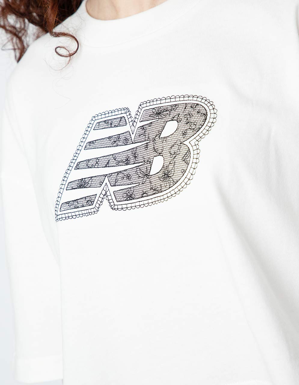 Playera New Balance Lace Blanco - Mujer — imagen 3