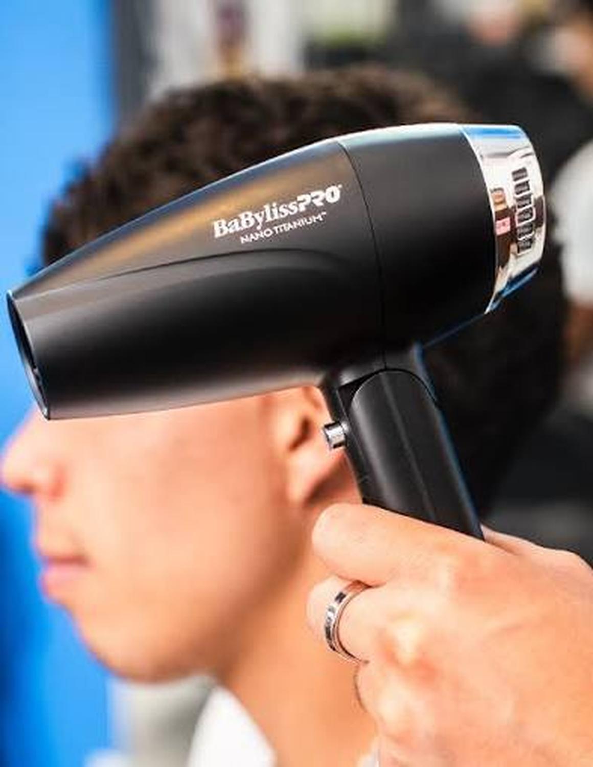 Secadora de Cabello BaByliss Nano Titanium BNT910MBES Negro — imagen 2