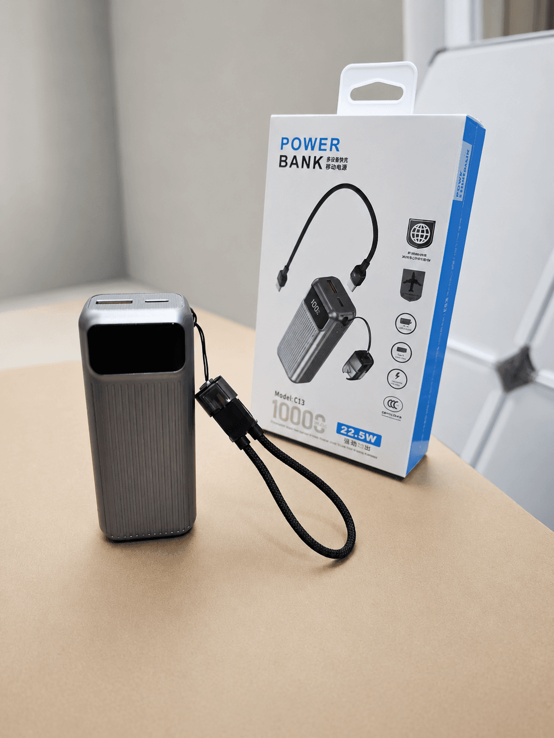 Power Bank C13 10,000mAh 22.5W Carga Rápida con Cables Integrados y Pantalla Digital — imagen 11