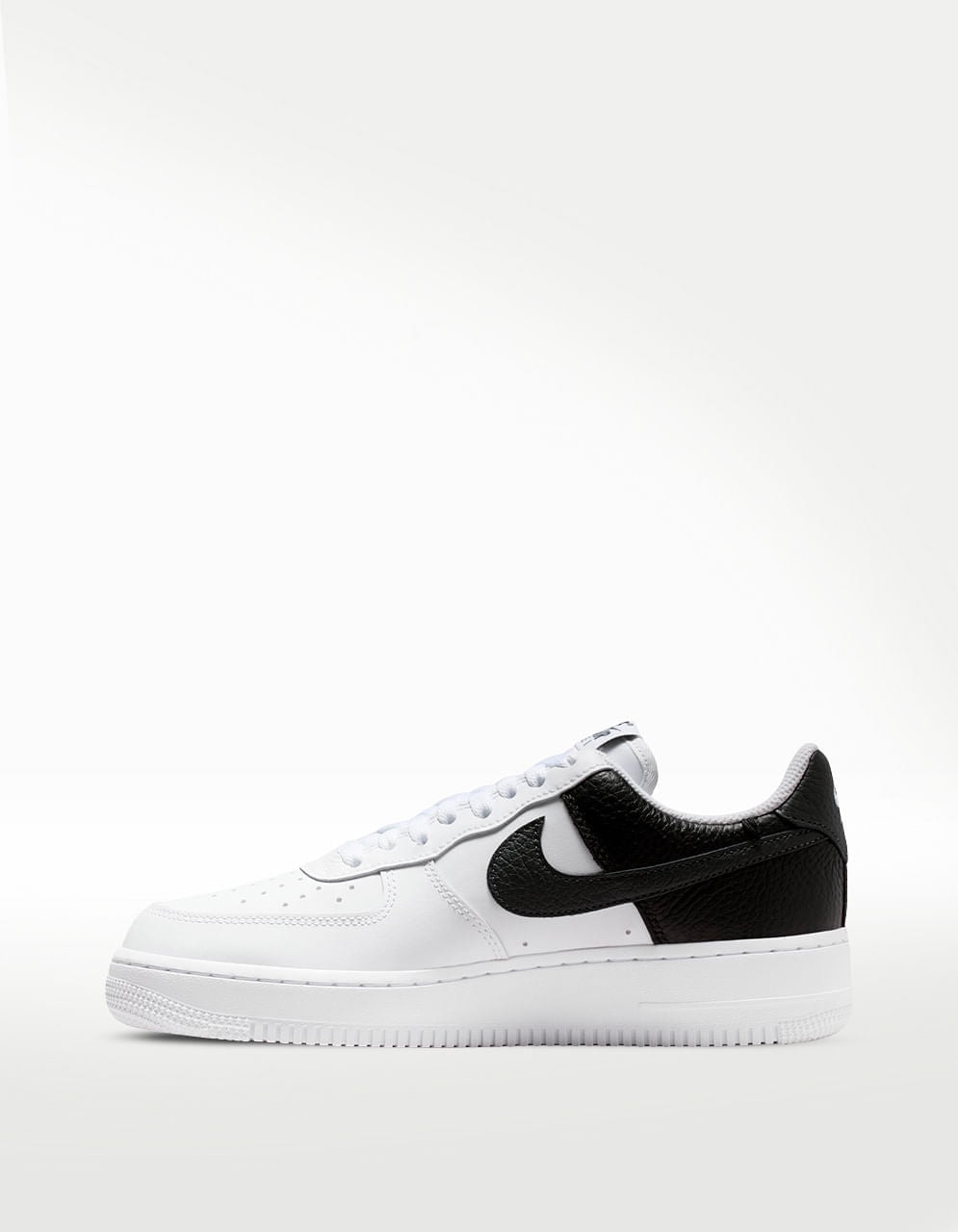 Tenis Nike Air Force 1 '07 Negro - Mujer — imagen 3