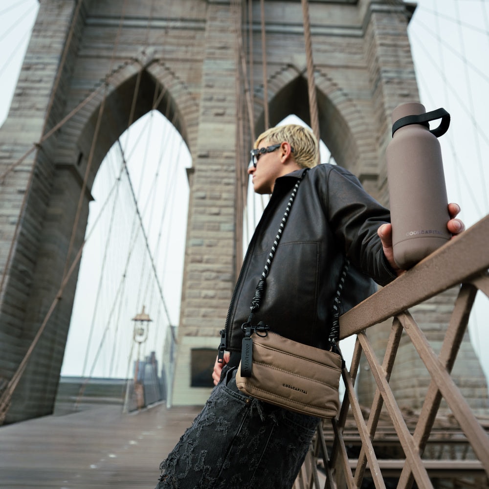 Crossbody Sora Bolsa Compacta Cool Capital Cafe — imagen 10