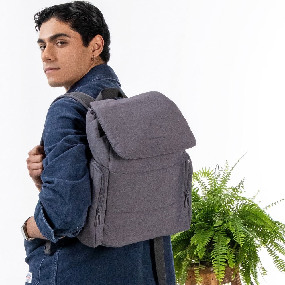 Mochila Onna Laptop 15" Cool Capital Gris — imagen 13